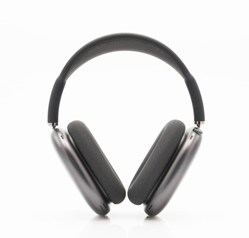 Apple AirPods Max over-ear headphones in space grey with the knit mesh canopy headband and anodised aluminium earcups